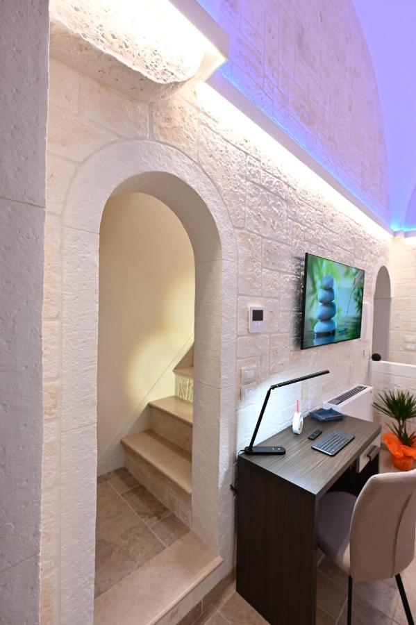 Suite Laurel Spa Con Idromassaggio Fasano Luaran gambar