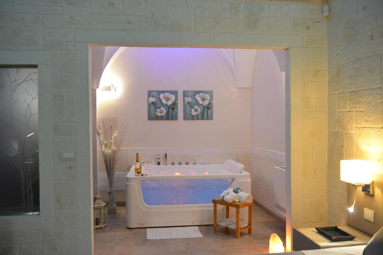 Suite Laurel Spa Con Idromassaggio Fasano Luaran gambar