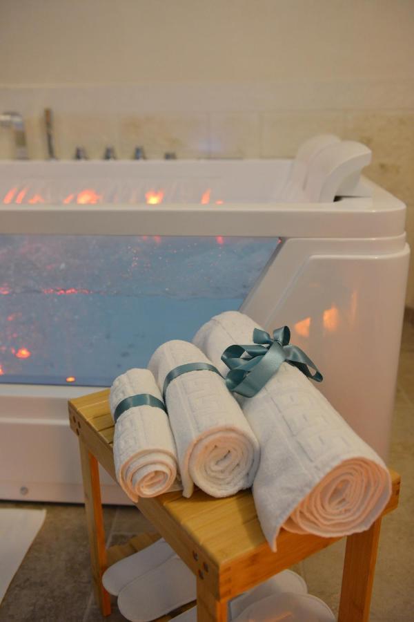 Suite Laurel Spa Con Idromassaggio Fasano Luaran gambar