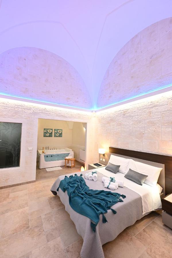 Suite Laurel Spa Con Idromassaggio Fasano Luaran gambar