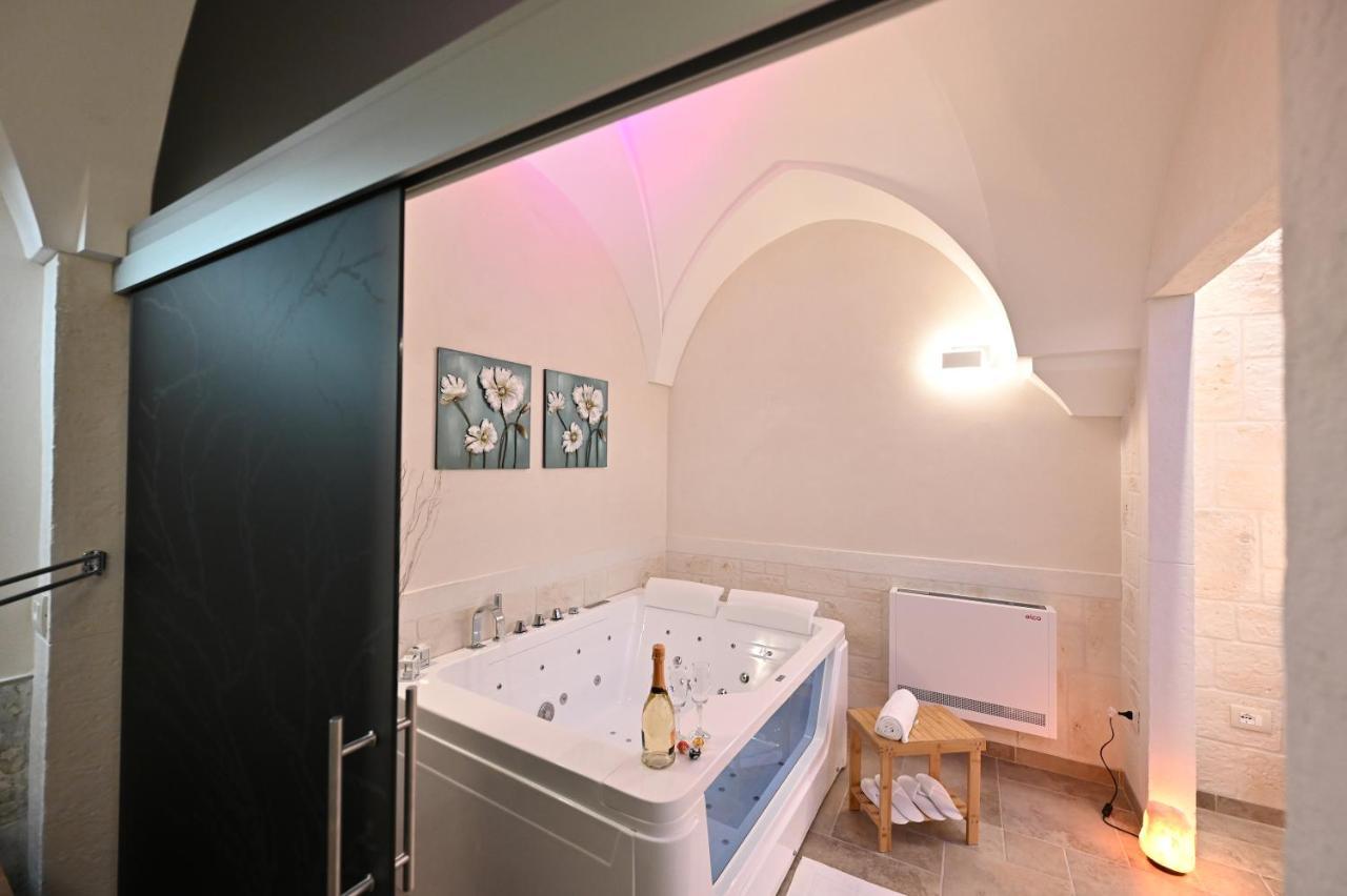 Suite Laurel Spa Con Idromassaggio Fasano Luaran gambar
