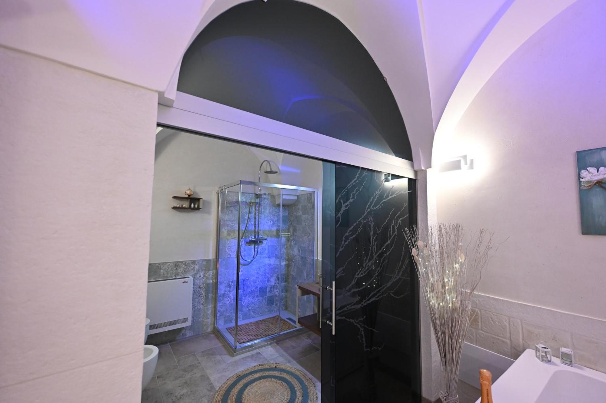 Suite Laurel Spa Con Idromassaggio Fasano Luaran gambar